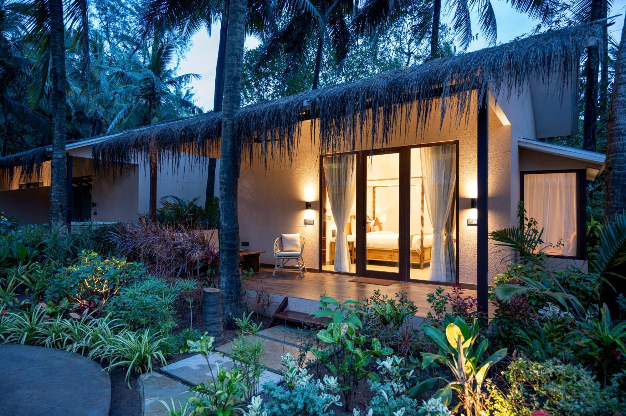 Palma Beach Resort Mandrem Bagian luar foto